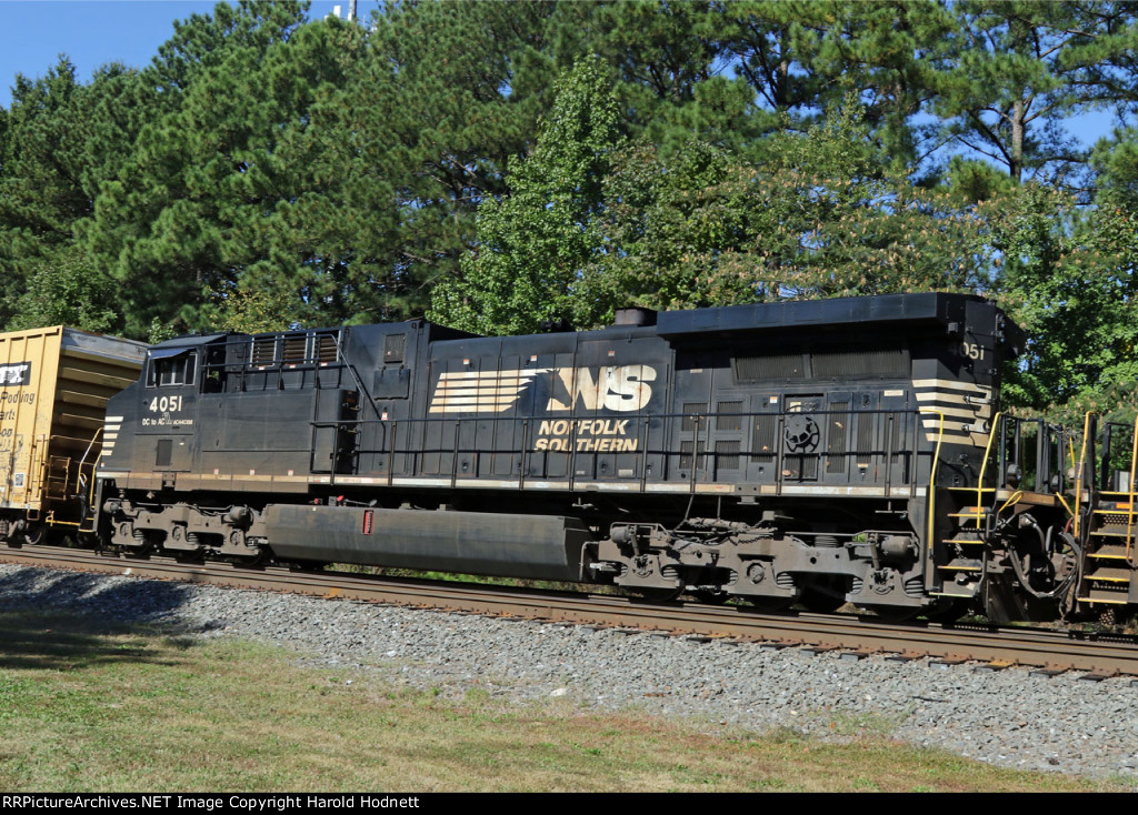 NS 4051